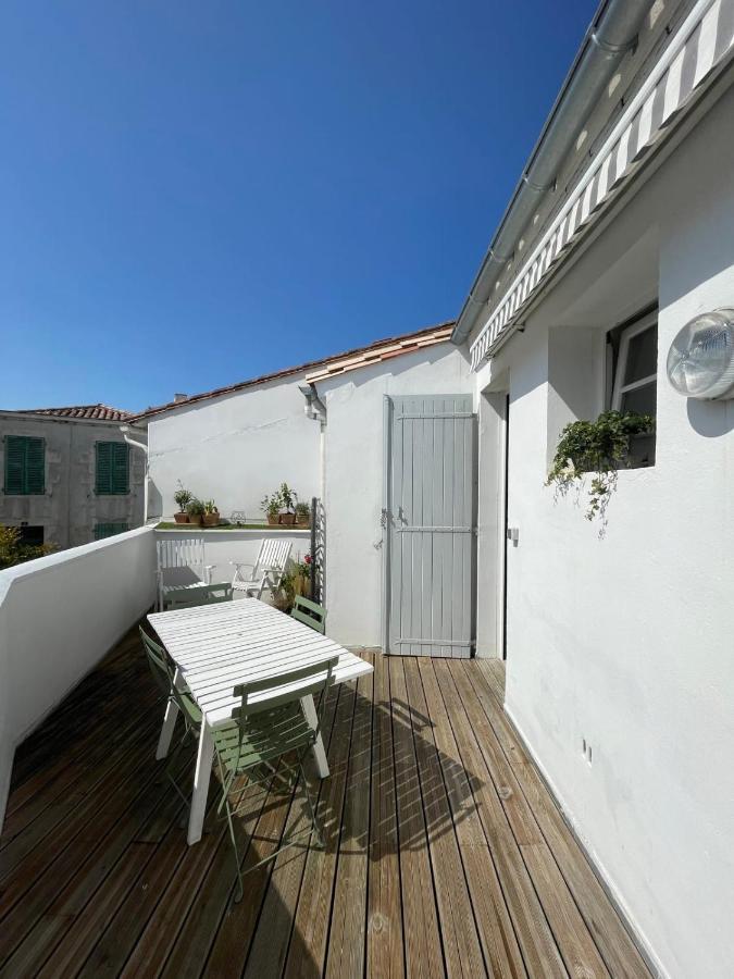 Very Bright Nest With Terrace In The Village La Flotte Extérieur photo